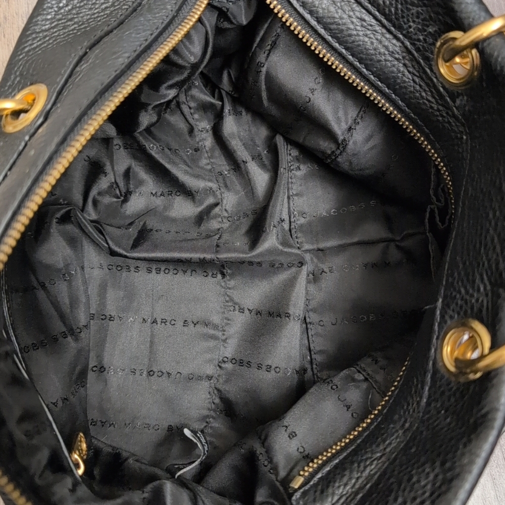 Marc Jacobs Black Leather Handbag - Picture 7 of 11